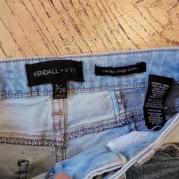Kendall + Kylie size 26 two toned babe skinny jeans NWOT - Picture 7 of 12